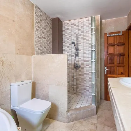 Casa Tatiana * Акантиладо-де-Лос-Хигантес